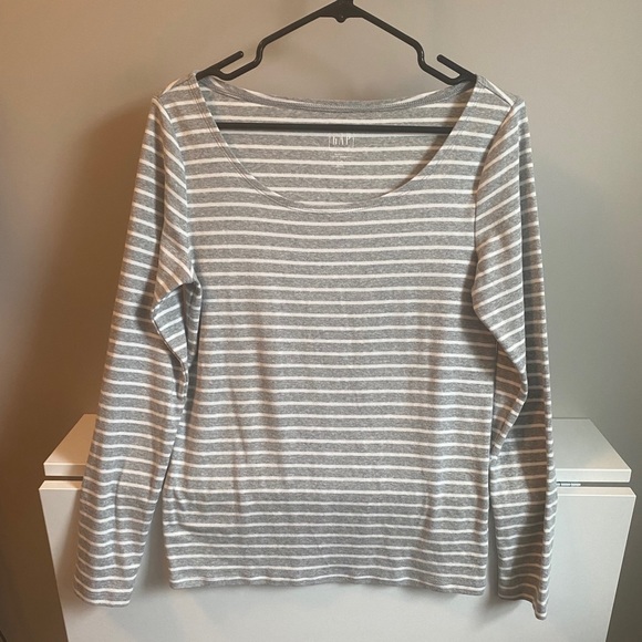 Grey and white striped long sleeve tee - Picture 1 of 4